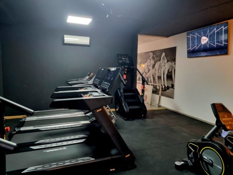 6bc70bce-a069-4e24-8c33-7f8a6a33c613